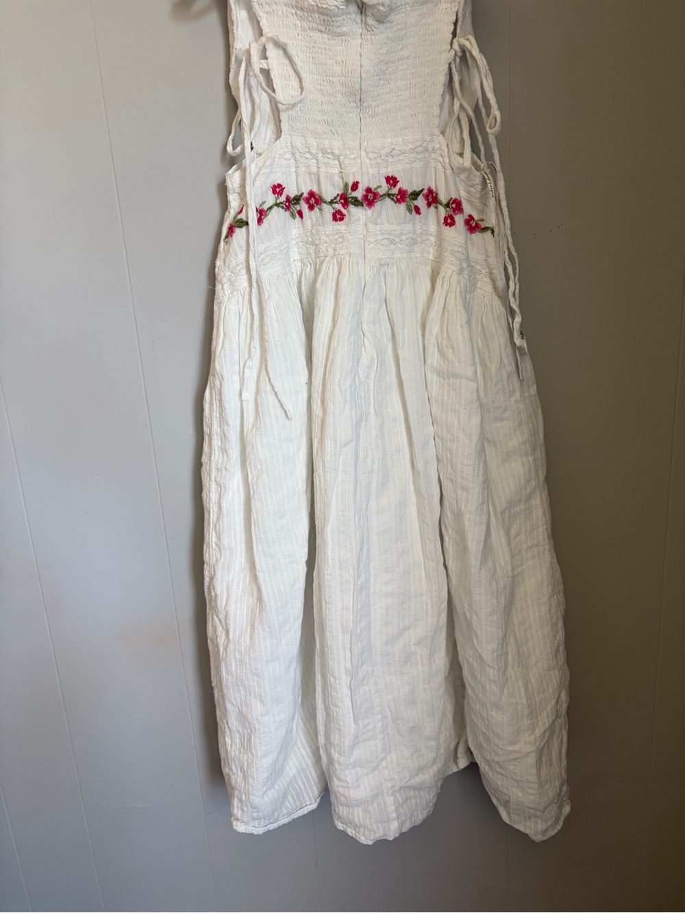 For love of lemons White Floral Embroidered Sundress with Side Ties - Picture 9 of 12